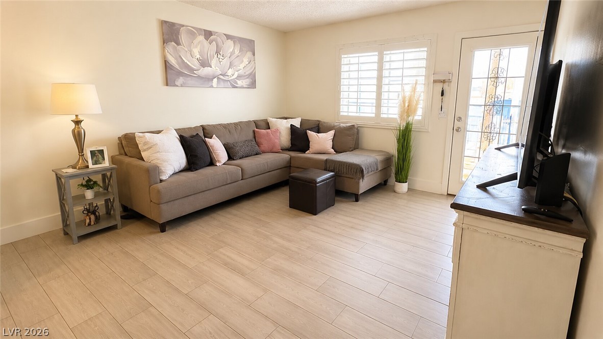 2140 Petersham Court B Las Vegas NV 89108