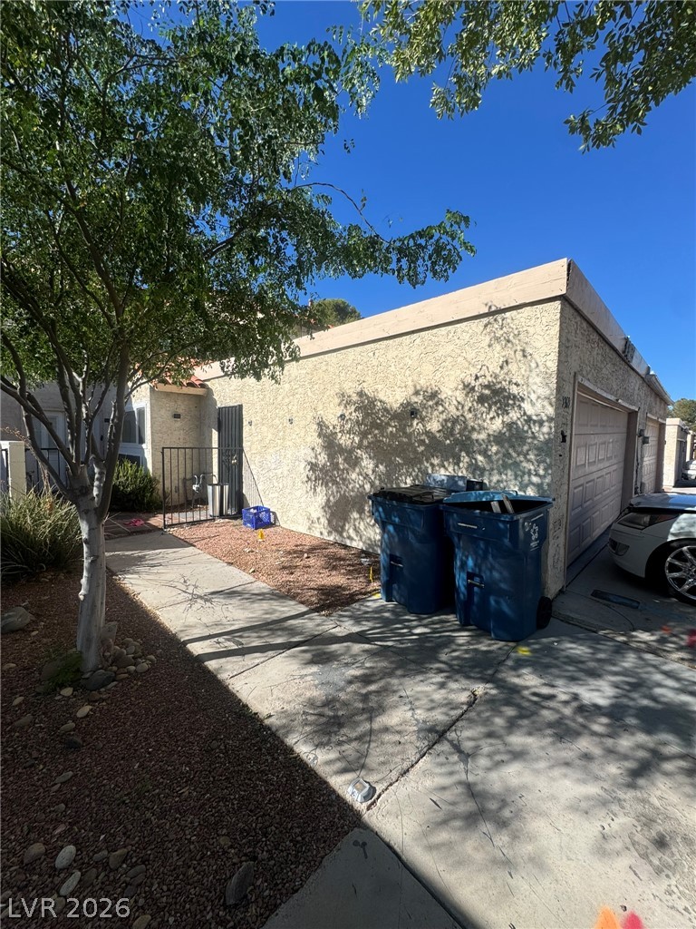 3369 Duece Street Las Vegas NV 89121
