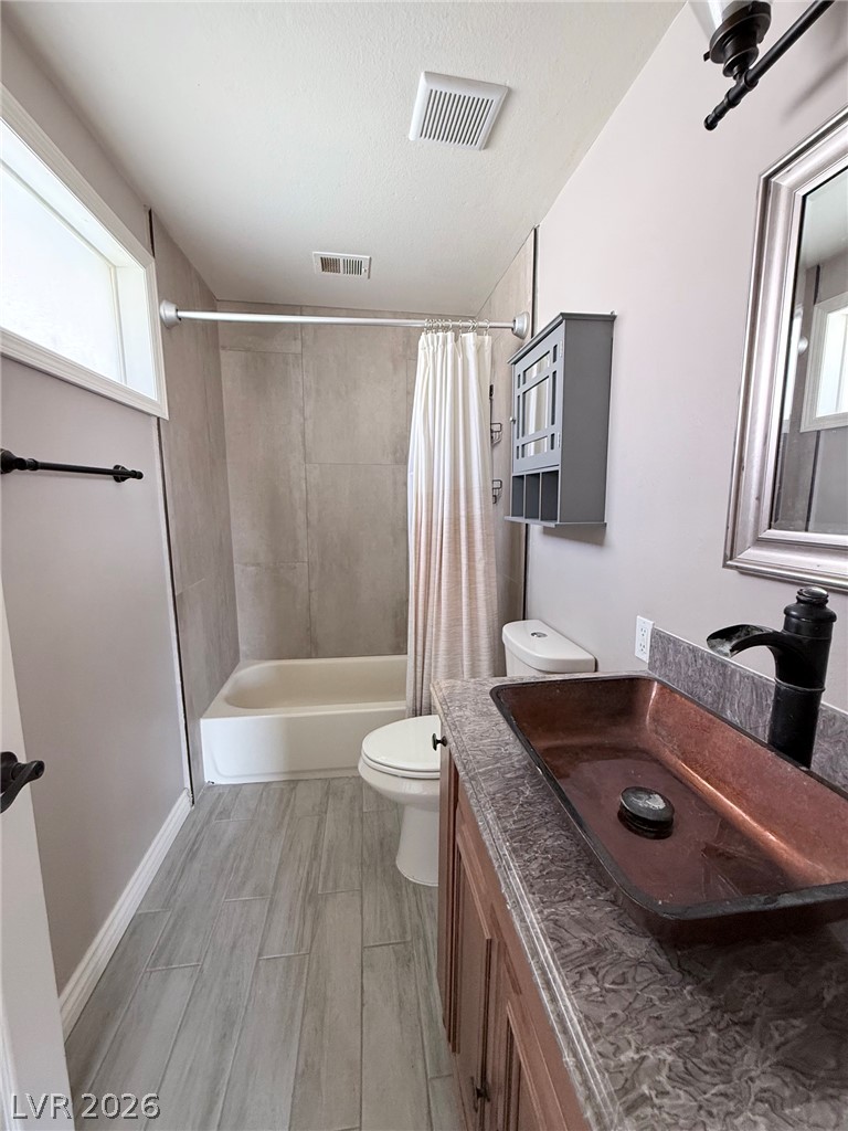 8404 Mulcahy Avenue Las Vegas NV 89145