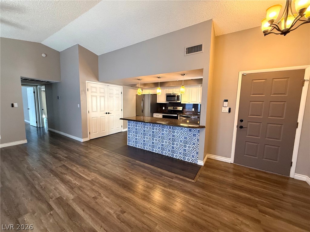 8404 Mulcahy Avenue Las Vegas NV 89145