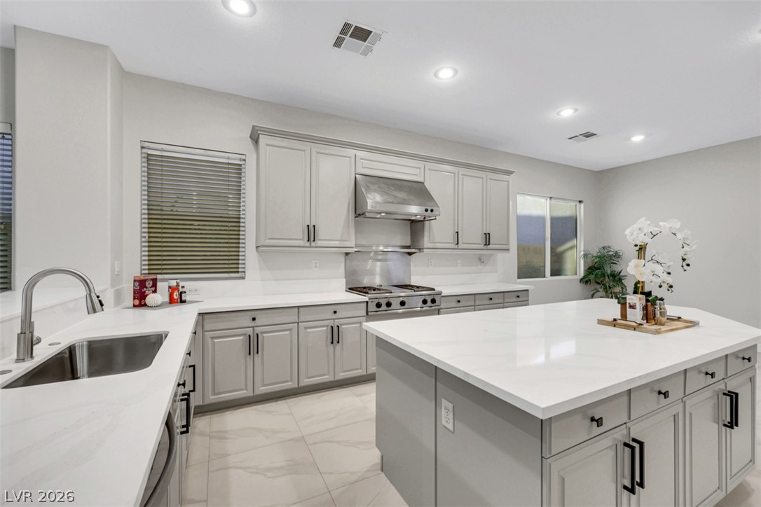 7970 Carson Creek Street Las Vegas NV 89113