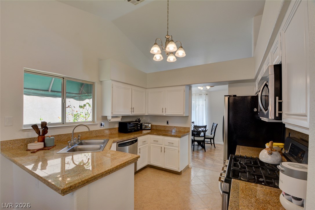2729 Pinewood Avenue Henderson NV 89074