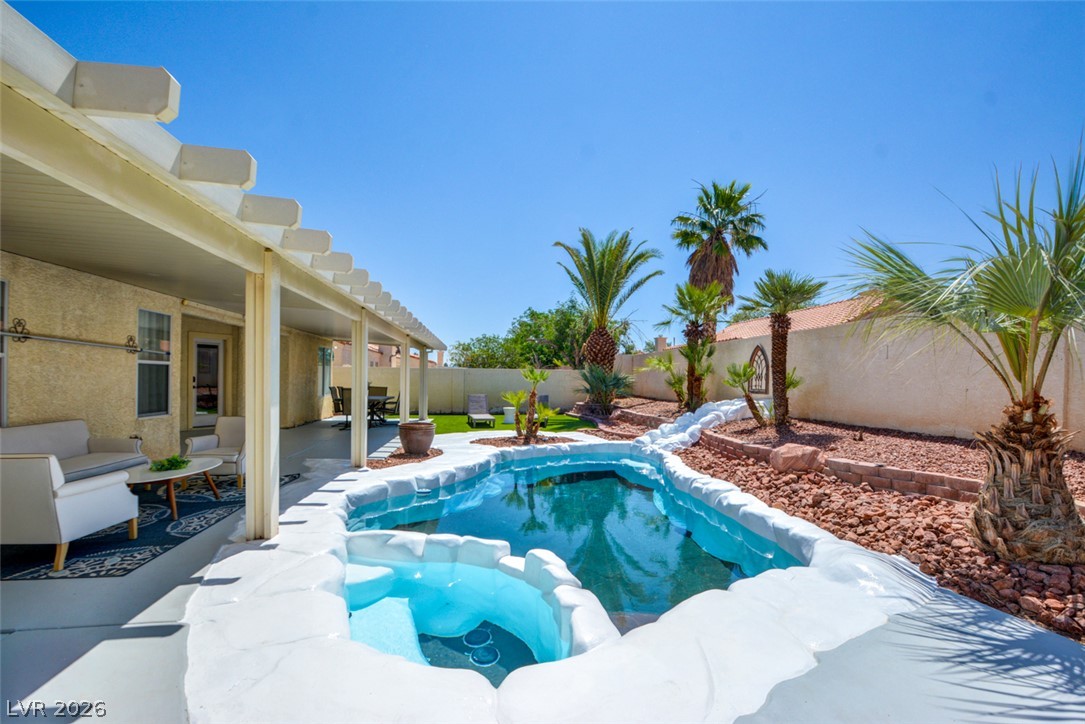 2729 Pinewood Avenue Henderson NV 89074