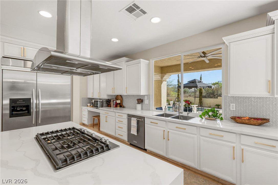 9313 Queen Charlotte Drive Las Vegas NV 89145