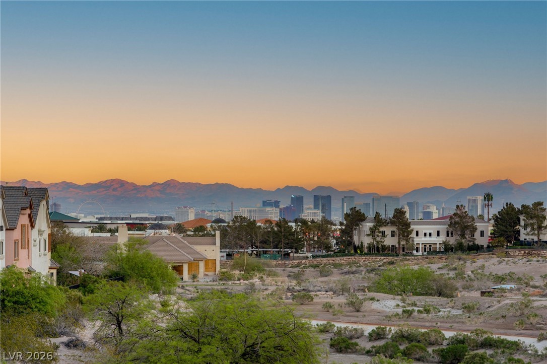 9313 Queen Charlotte Drive Las Vegas NV 89145