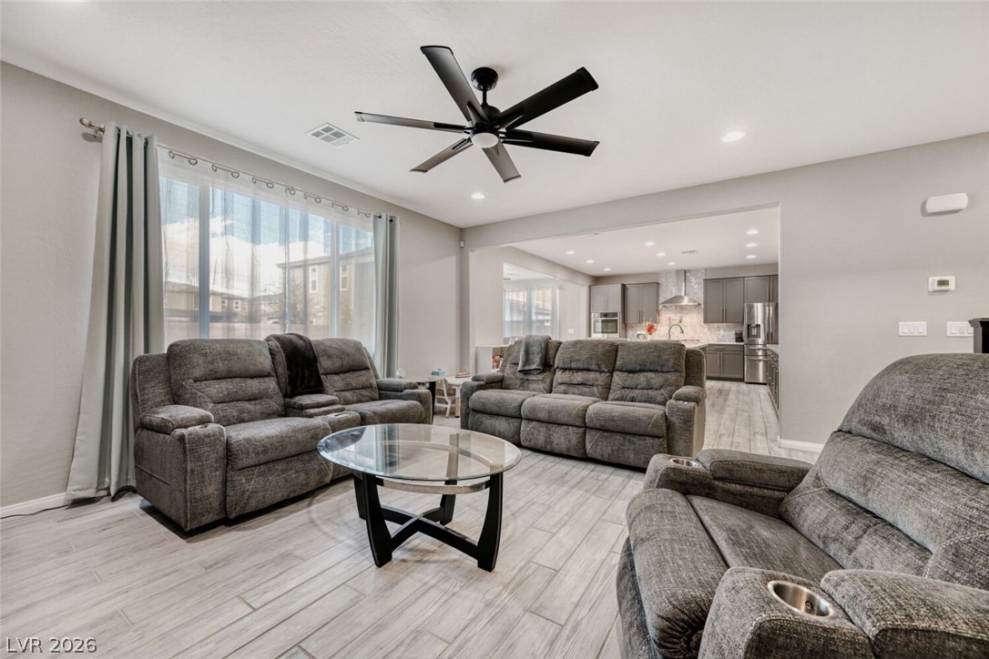 70 Pikiariki Court Las Vegas NV 89183