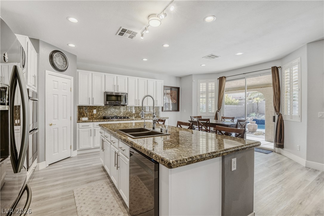 6103 Sundown Crest Street Las Vegas NV 89113