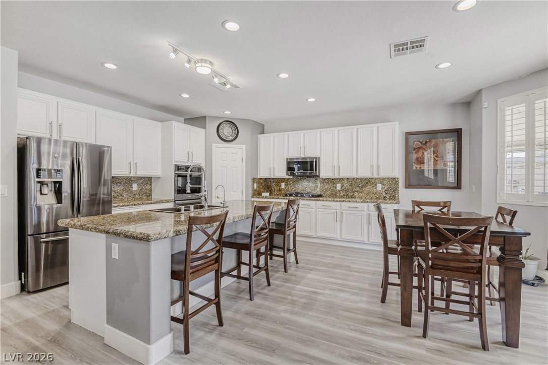 6103 Sundown Crest Street Las Vegas NV 89113