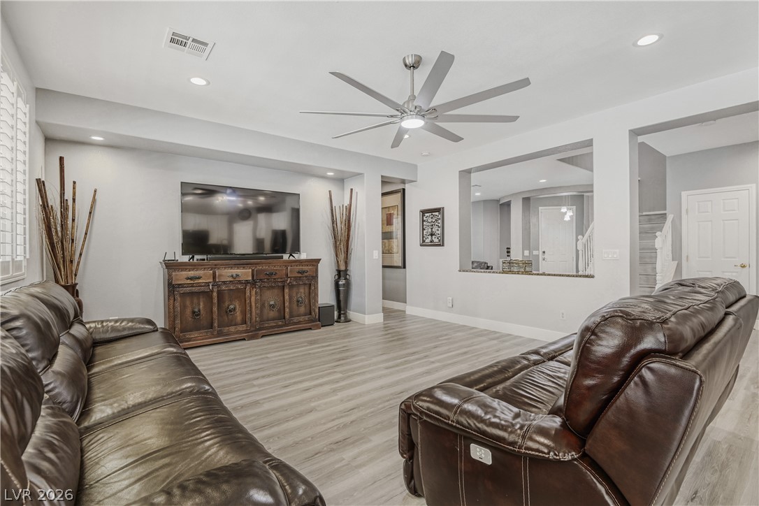 6103 Sundown Crest Street Las Vegas NV 89113