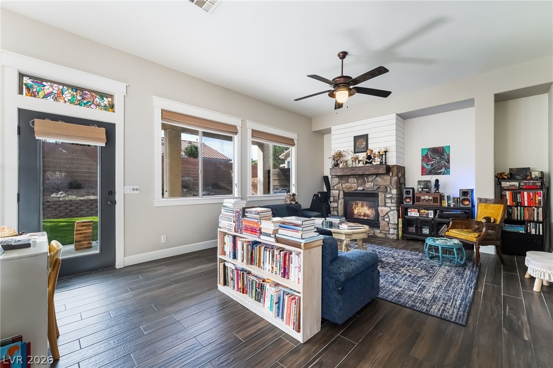 8943 Shale Valley Street Las Vegas NV 89123