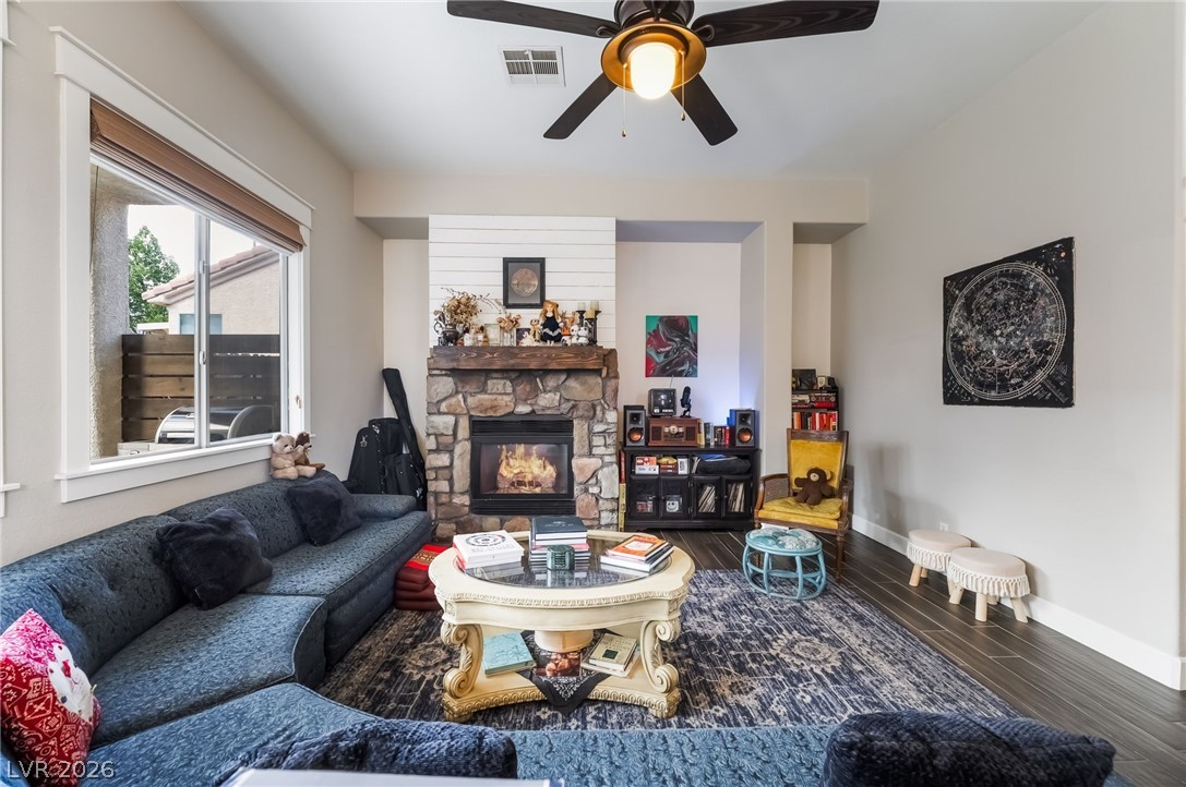 8943 Shale Valley Street Las Vegas NV 89123