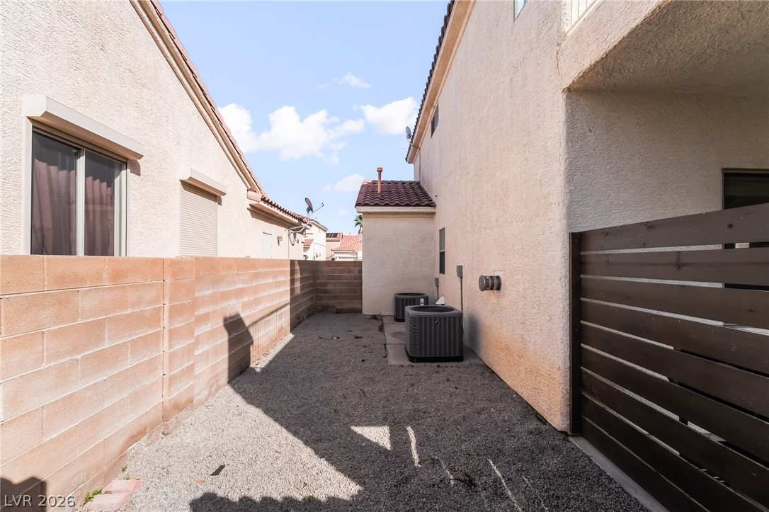 8943 Shale Valley Street Las Vegas NV 89123