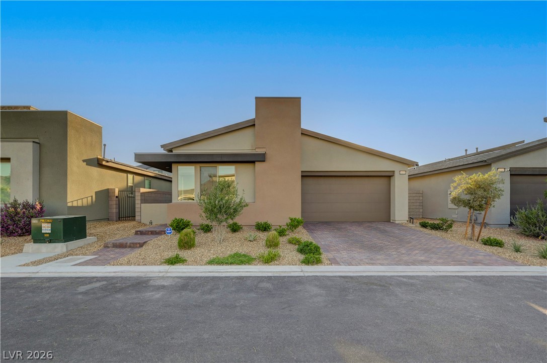 10151 Evergreen Pine Street Las Vegas NV 89166