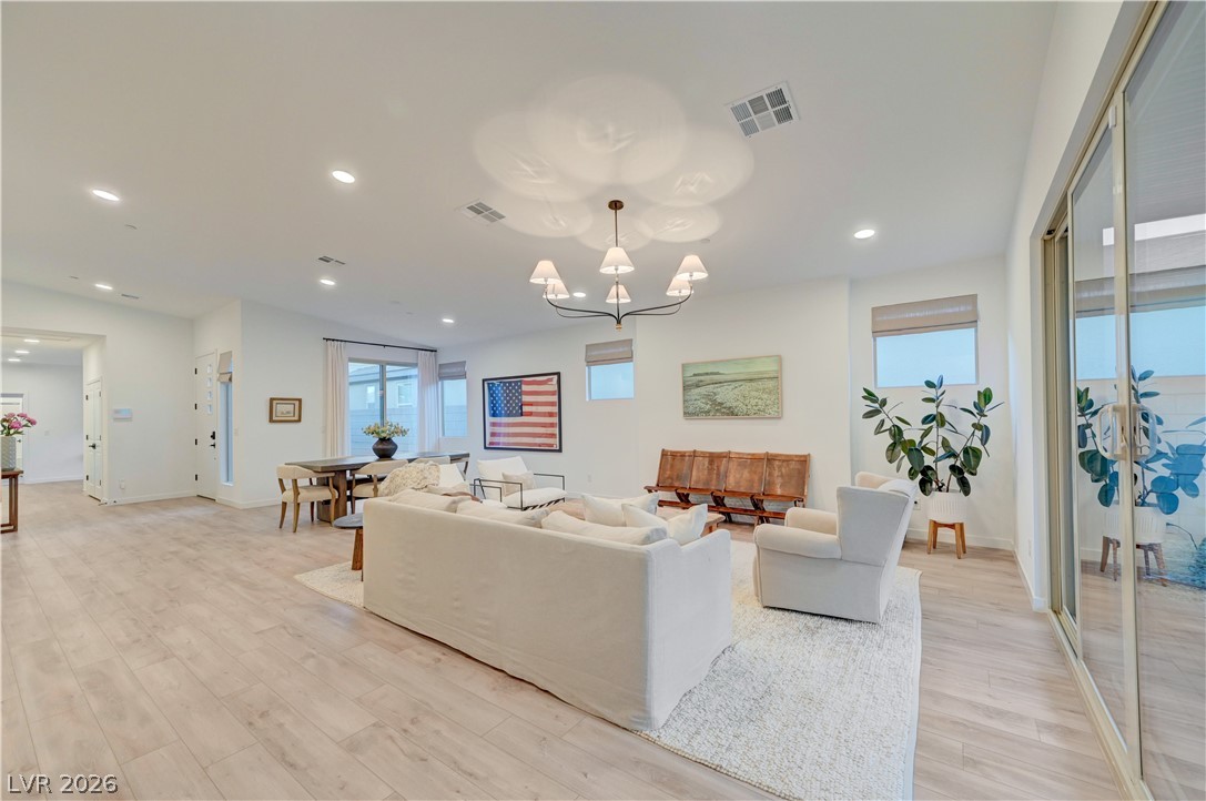 10151 Evergreen Pine Street Las Vegas NV 89166