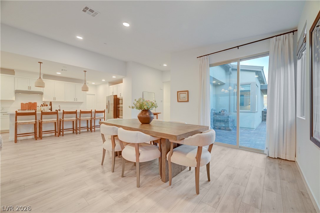 10151 Evergreen Pine Street Las Vegas NV 89166