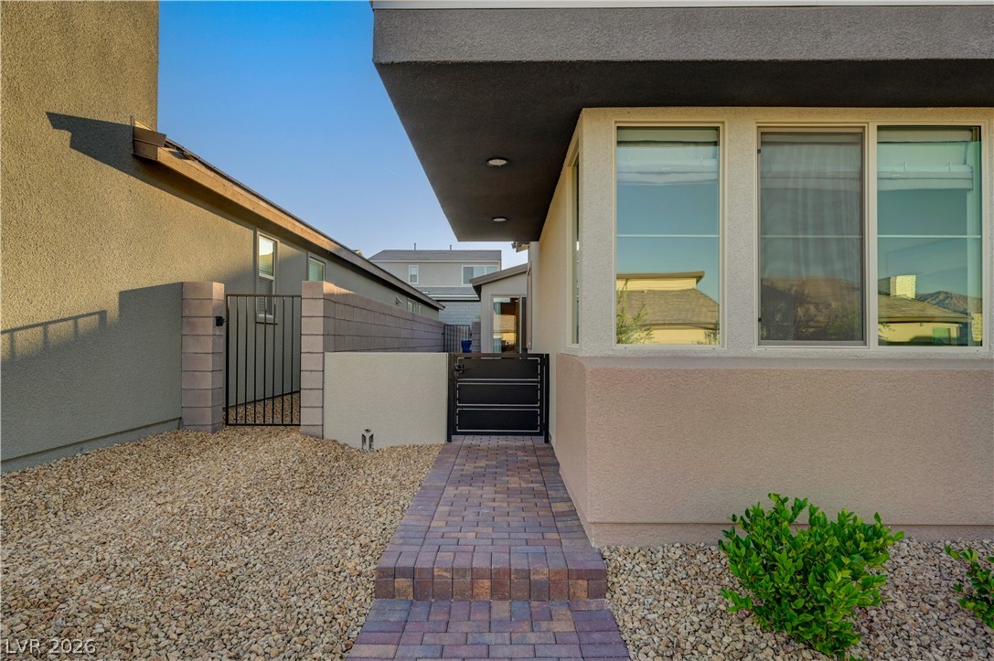 10151 Evergreen Pine Street Las Vegas NV 89166