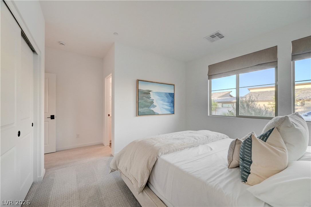 10151 Evergreen Pine Street Las Vegas NV 89166