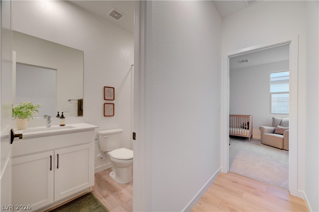 10151 Evergreen Pine Street Las Vegas NV 89166