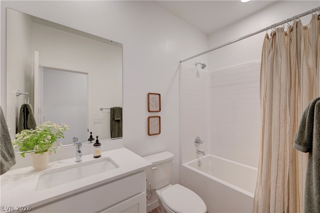 10151 Evergreen Pine Street Las Vegas NV 89166