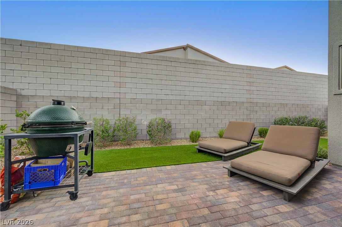 10151 Evergreen Pine Street Las Vegas NV 89166