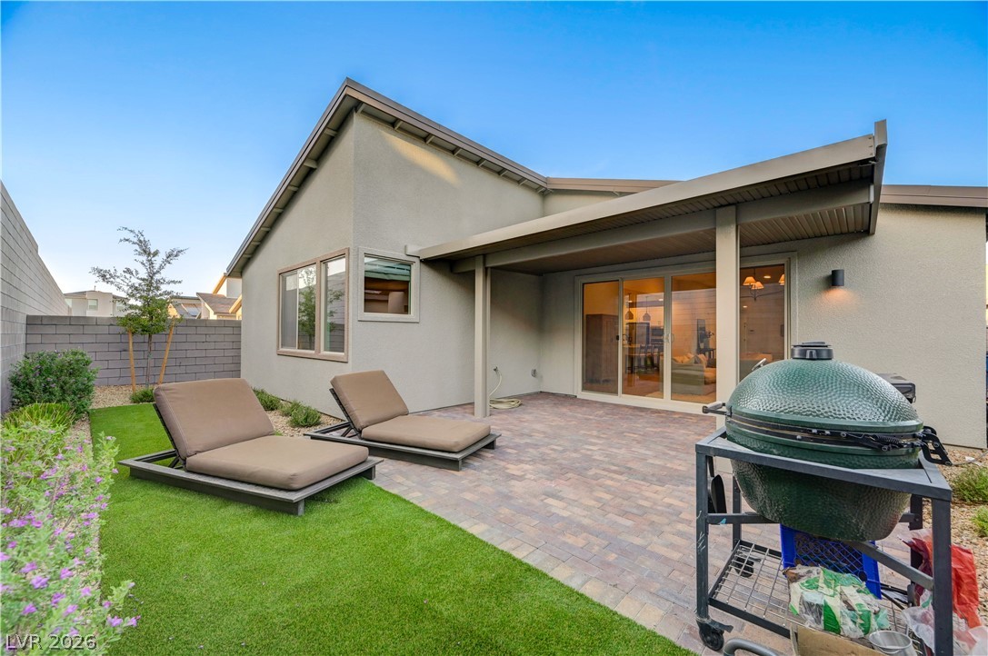 10151 Evergreen Pine Street Las Vegas NV 89166