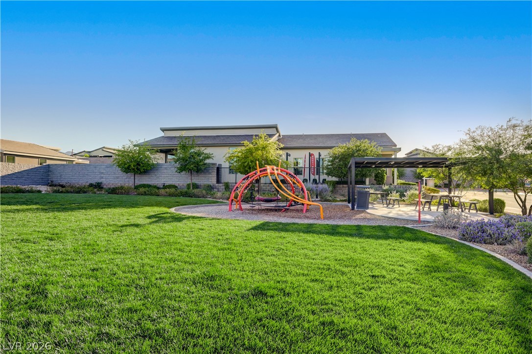 10151 Evergreen Pine Street Las Vegas NV 89166