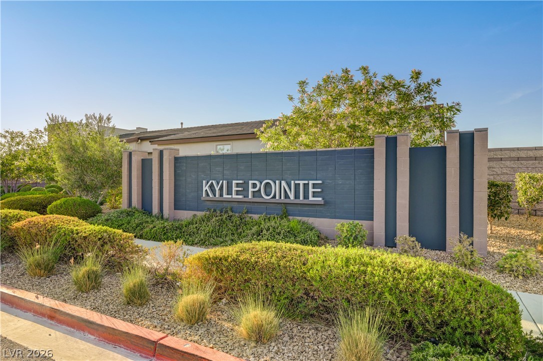 10151 Evergreen Pine Street Las Vegas NV 89166