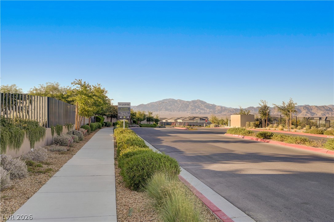 10151 Evergreen Pine Street Las Vegas NV 89166