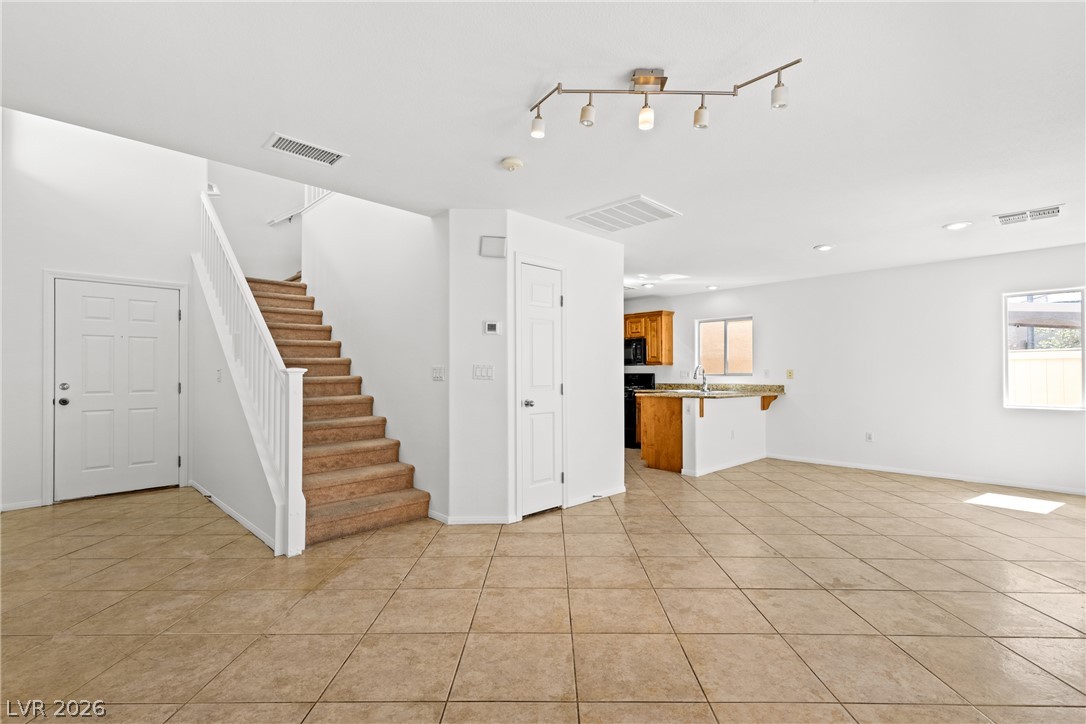 6511 Blessed Thistle Avenue Las Vegas NV 89141