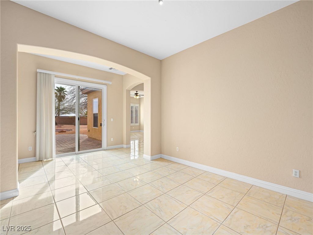 6982 Mirkwood Avenue Las Vegas NV 89178