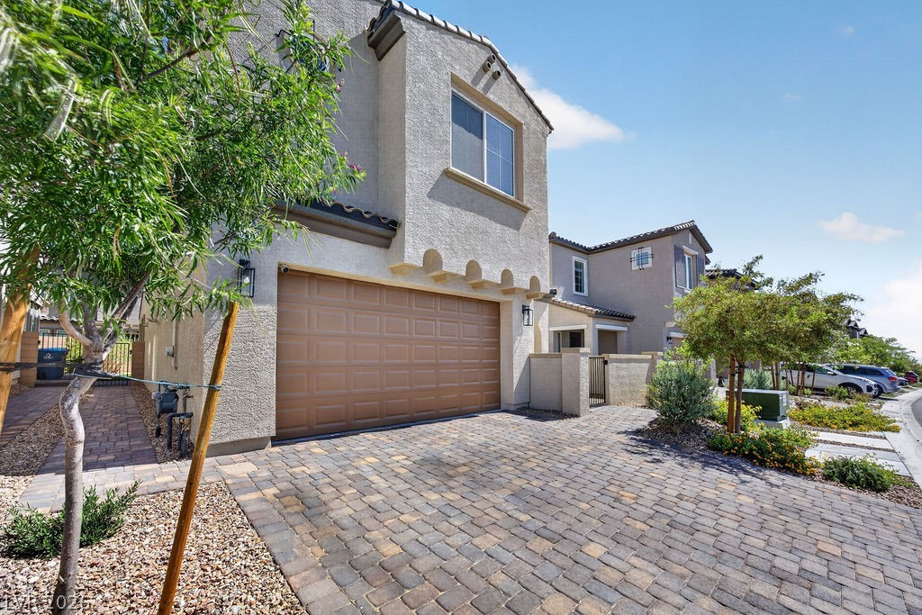 10662 Carnes Avenue Las Vegas NV 89166