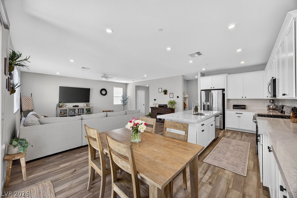 10662 Carnes Avenue Las Vegas NV 89166