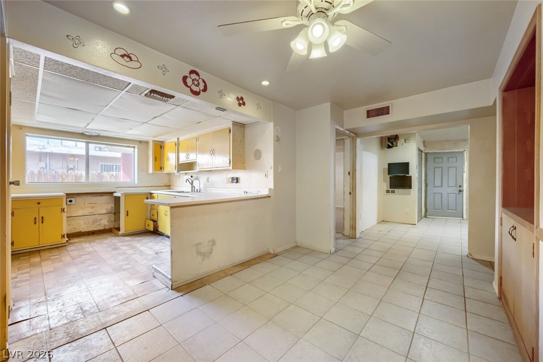 2031 Crawford Street North Las Vegas NV 89030