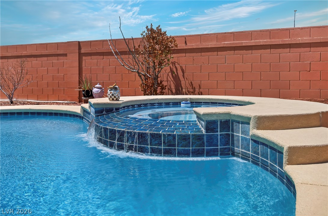 1035 Devon Lake Street Las Vegas NV 89110