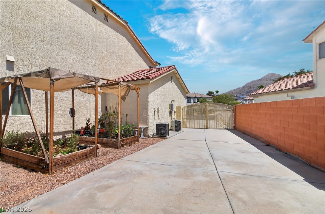 1035 Devon Lake Street Las Vegas NV 89110