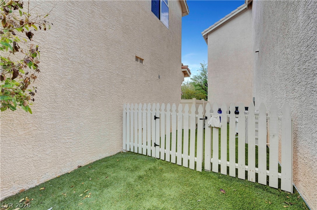 9475 Marshall Creek Street Las Vegas NV 89178