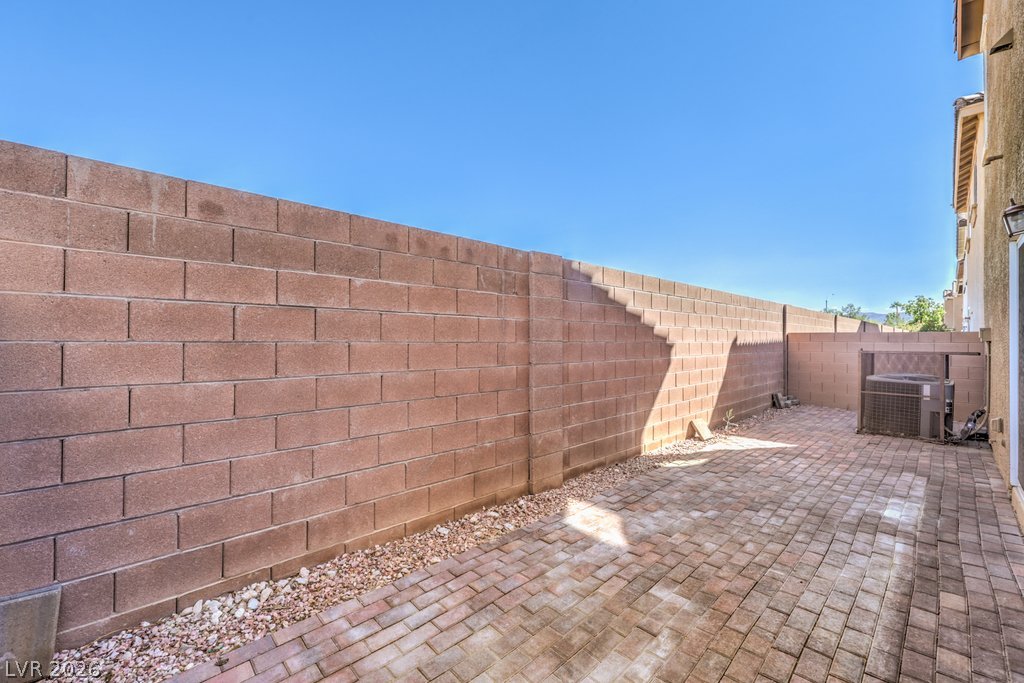 10456 Highlands River Street Las Vegas NV 89141