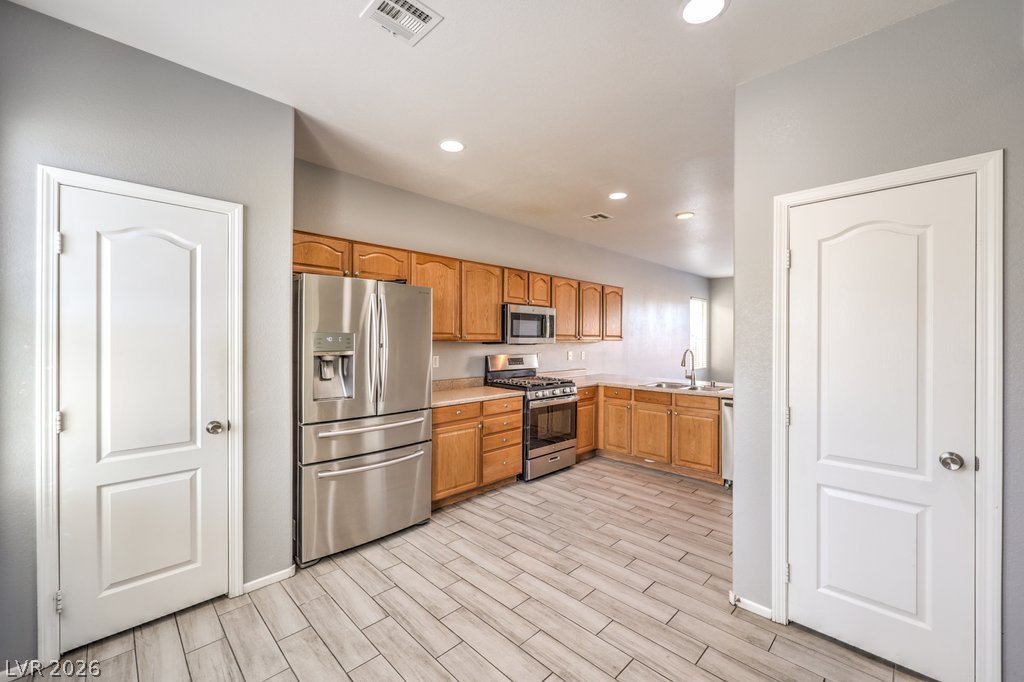 10456 Highlands River Street Las Vegas NV 89141
