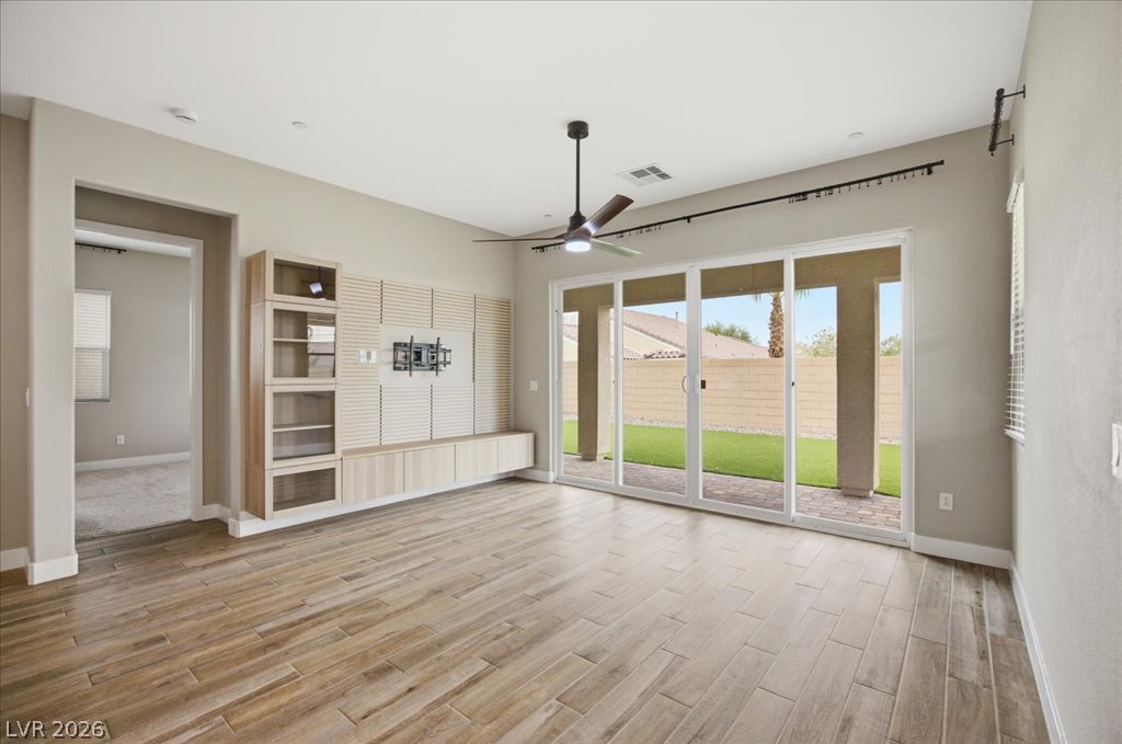 6452 Peace Dove Avenue Las Vegas NV 89130
