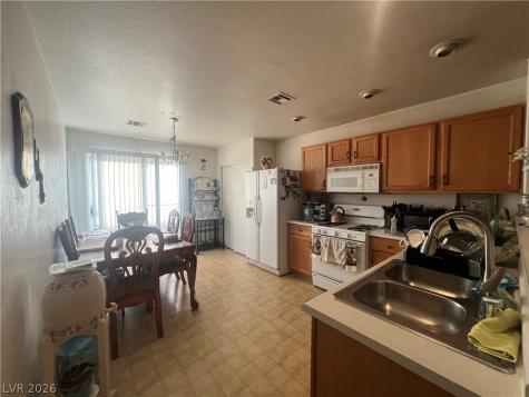 2881 Prestonwood Street Las Vegas NV 89156