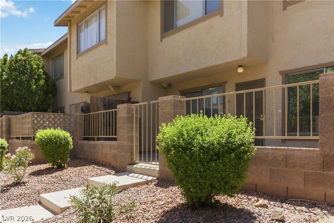 2209 Short Pine Drive Las Vegas NV 89108