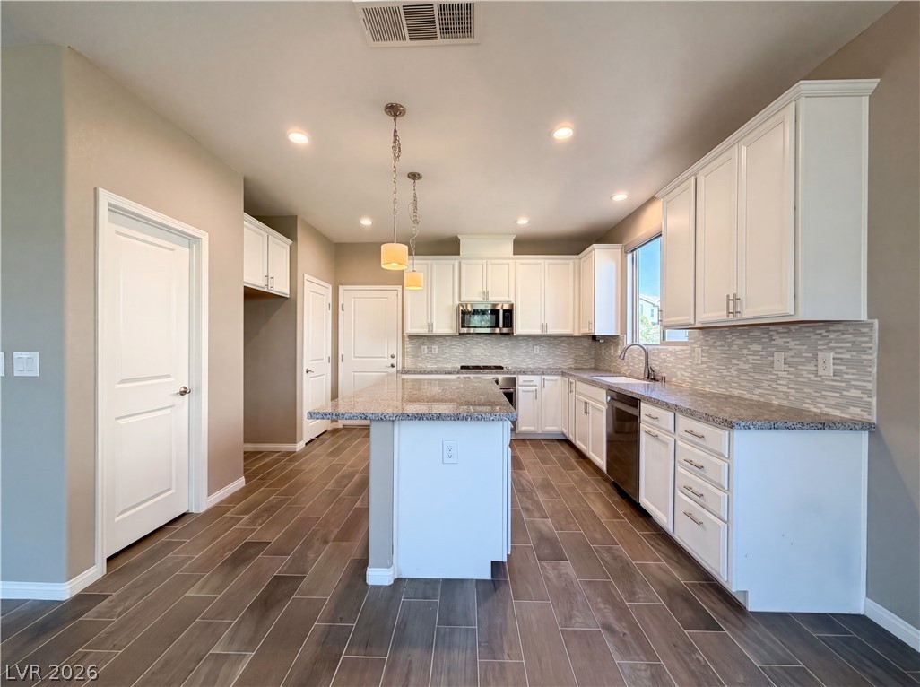 6586 Dolian Creek Street Las Vegas NV 89148