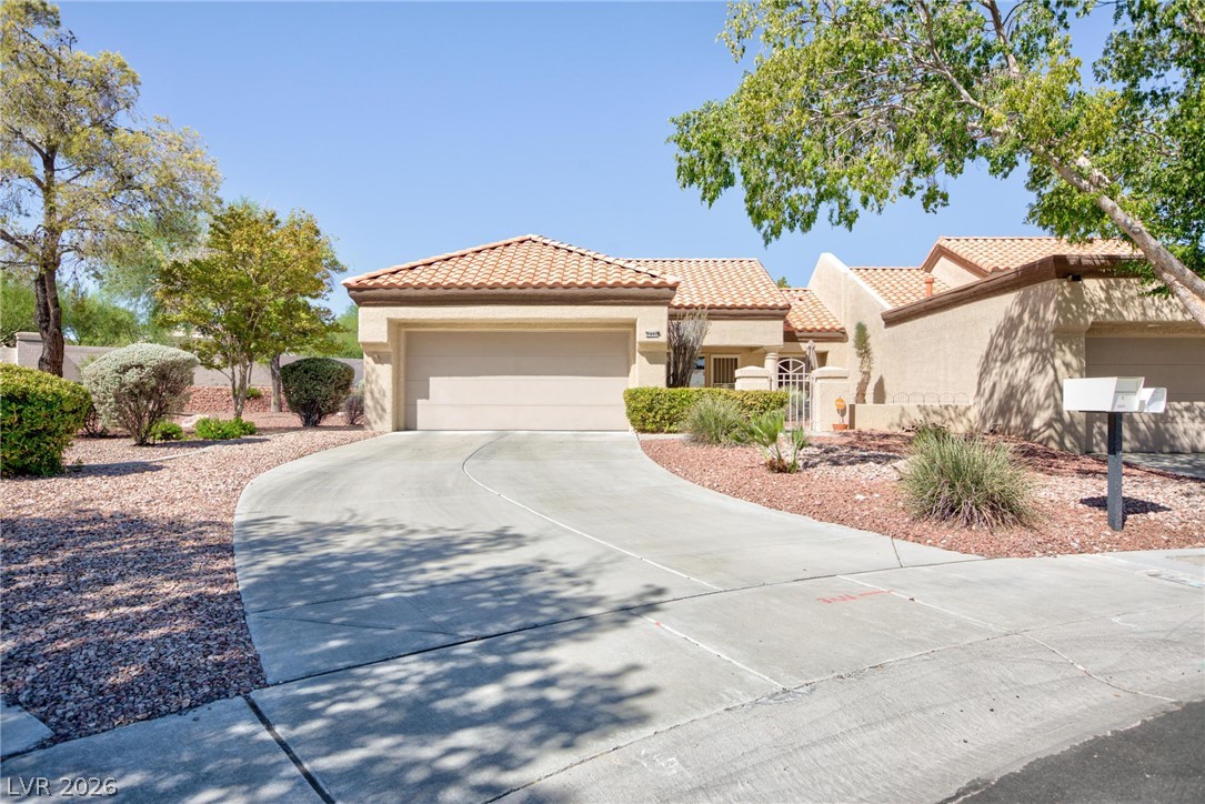 2401 East Dove Valley Court Las Vegas NV 89134