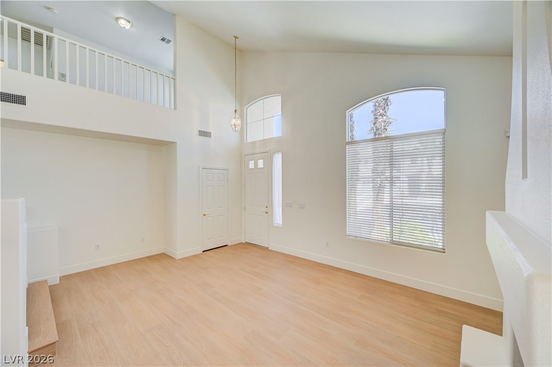 356 Lakewood Garden Drive Las Vegas NV 89148