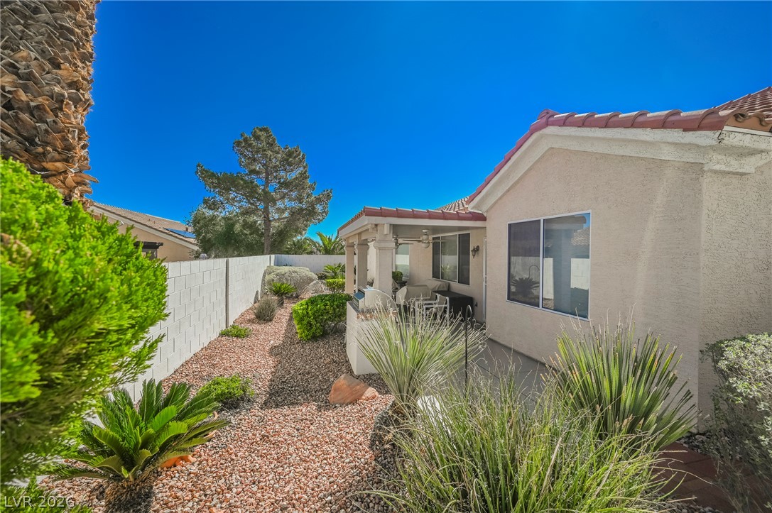 8636 Highland View Las Vegas NV 89145