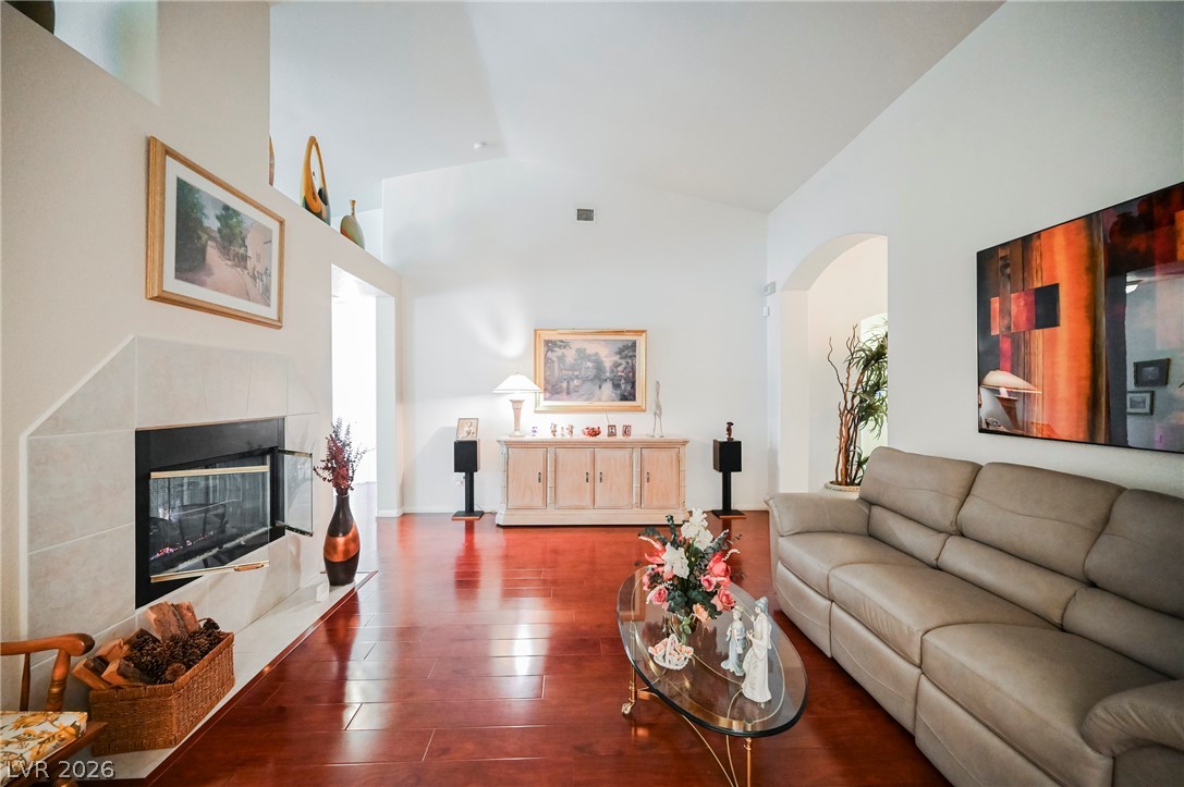 8636 Highland View Las Vegas NV 89145