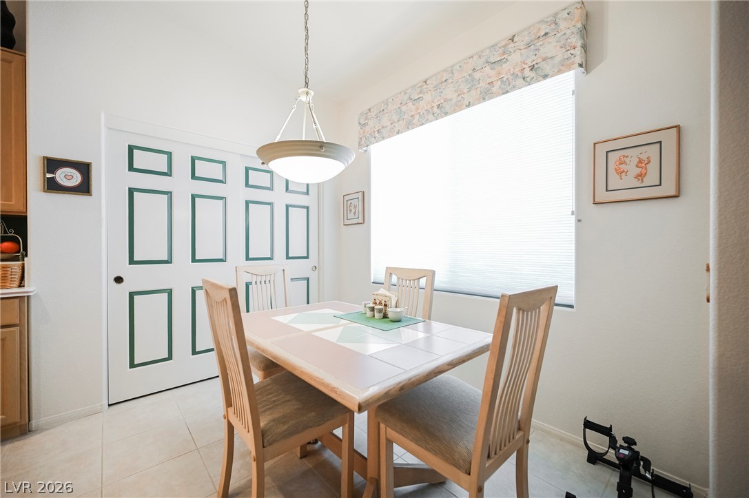 8636 Highland View Las Vegas NV 89145
