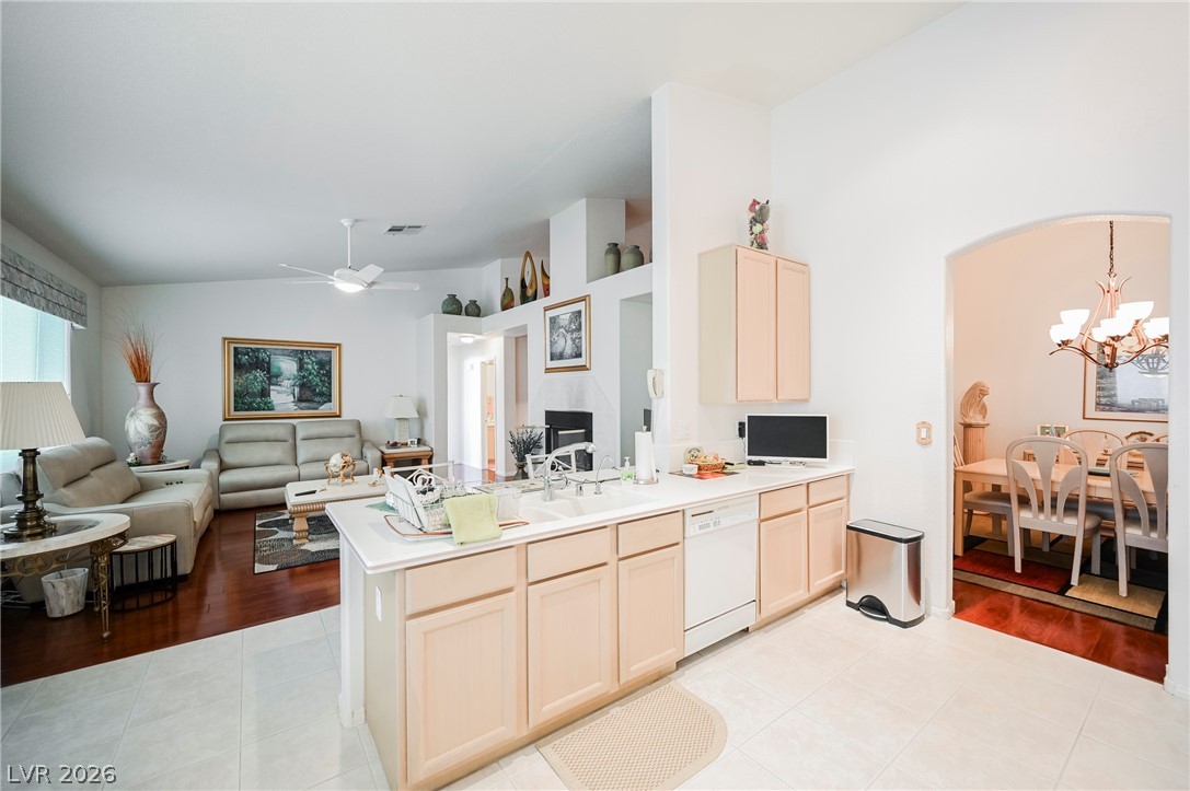8636 Highland View Las Vegas NV 89145