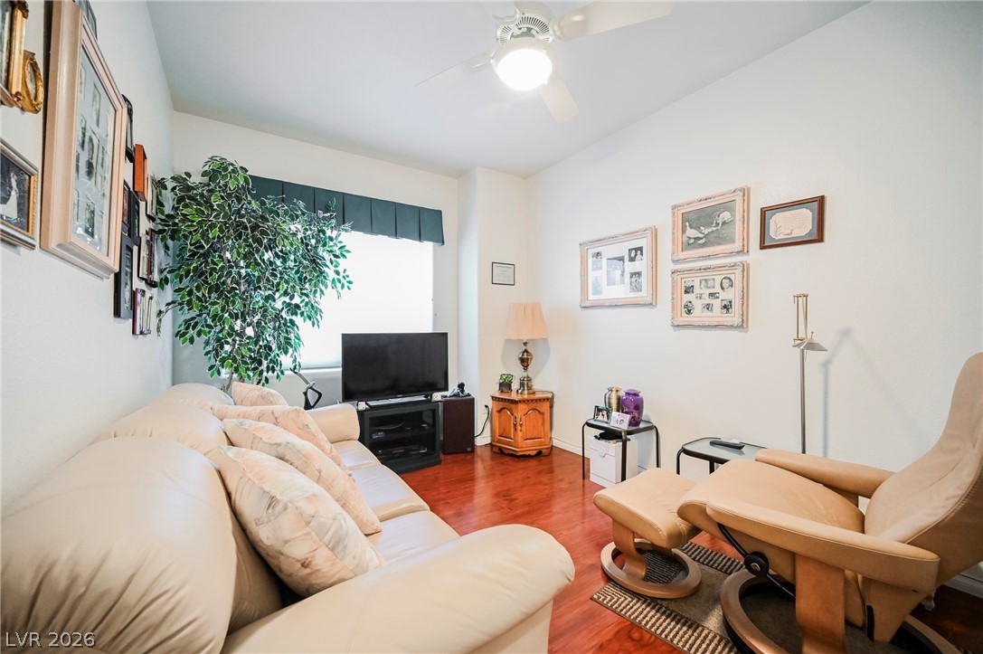 8636 Highland View Las Vegas NV 89145