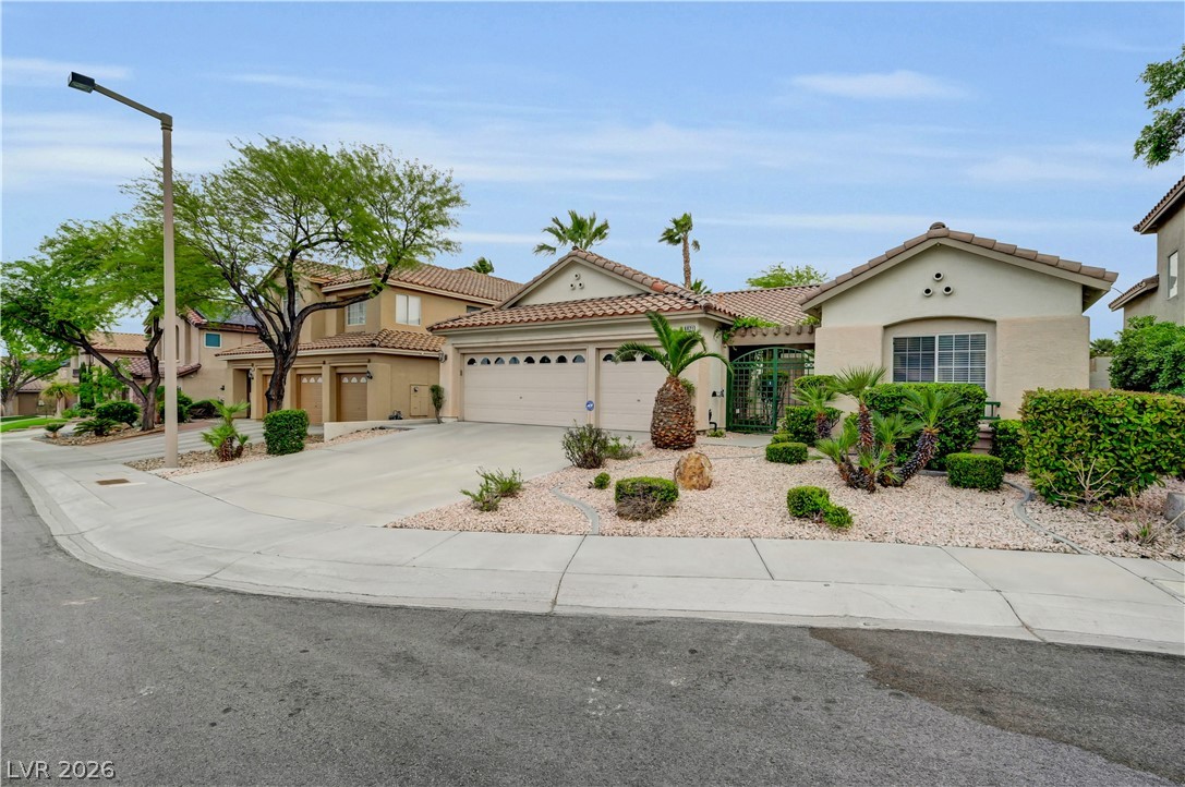 8421 Willow Point Court Las Vegas NV 89128